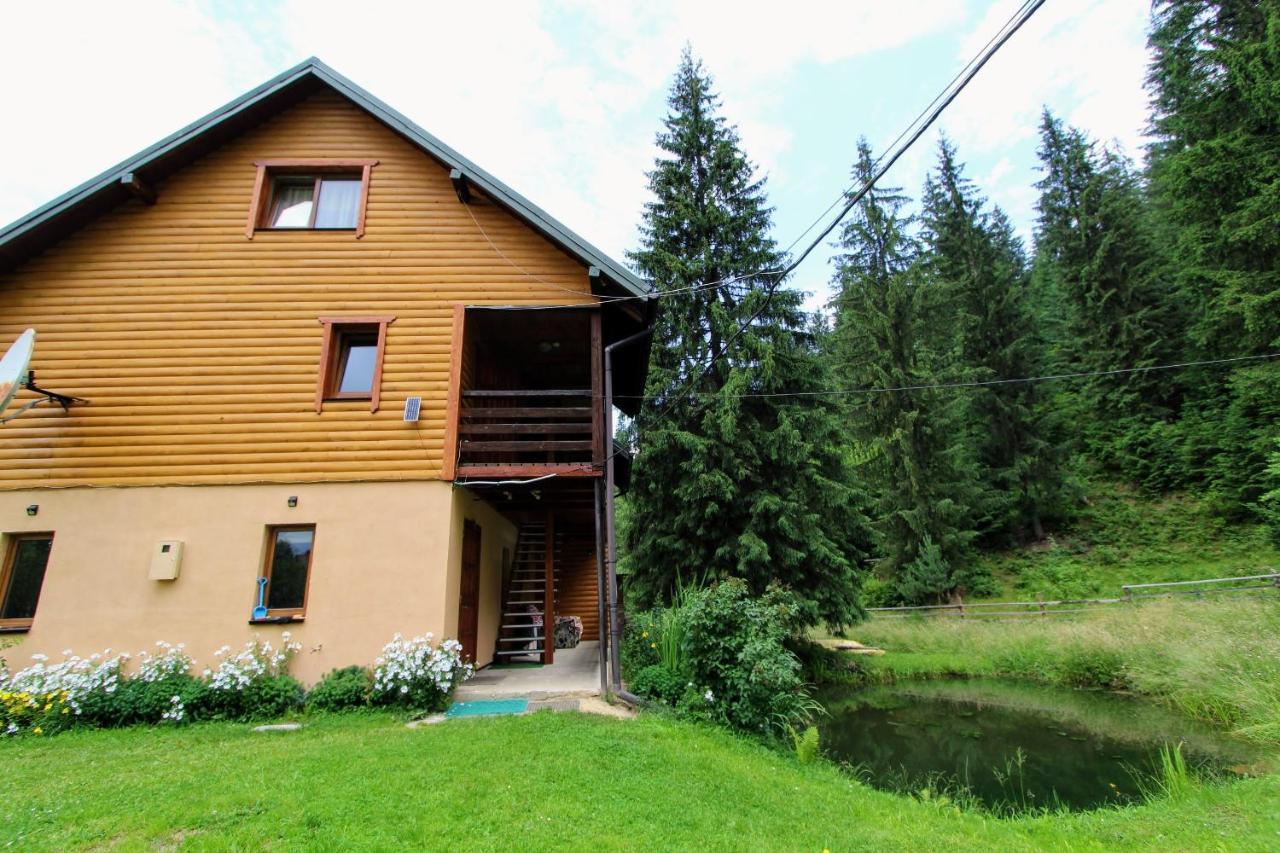 Appartamento Hrystyna Yablunytsya Esterno foto