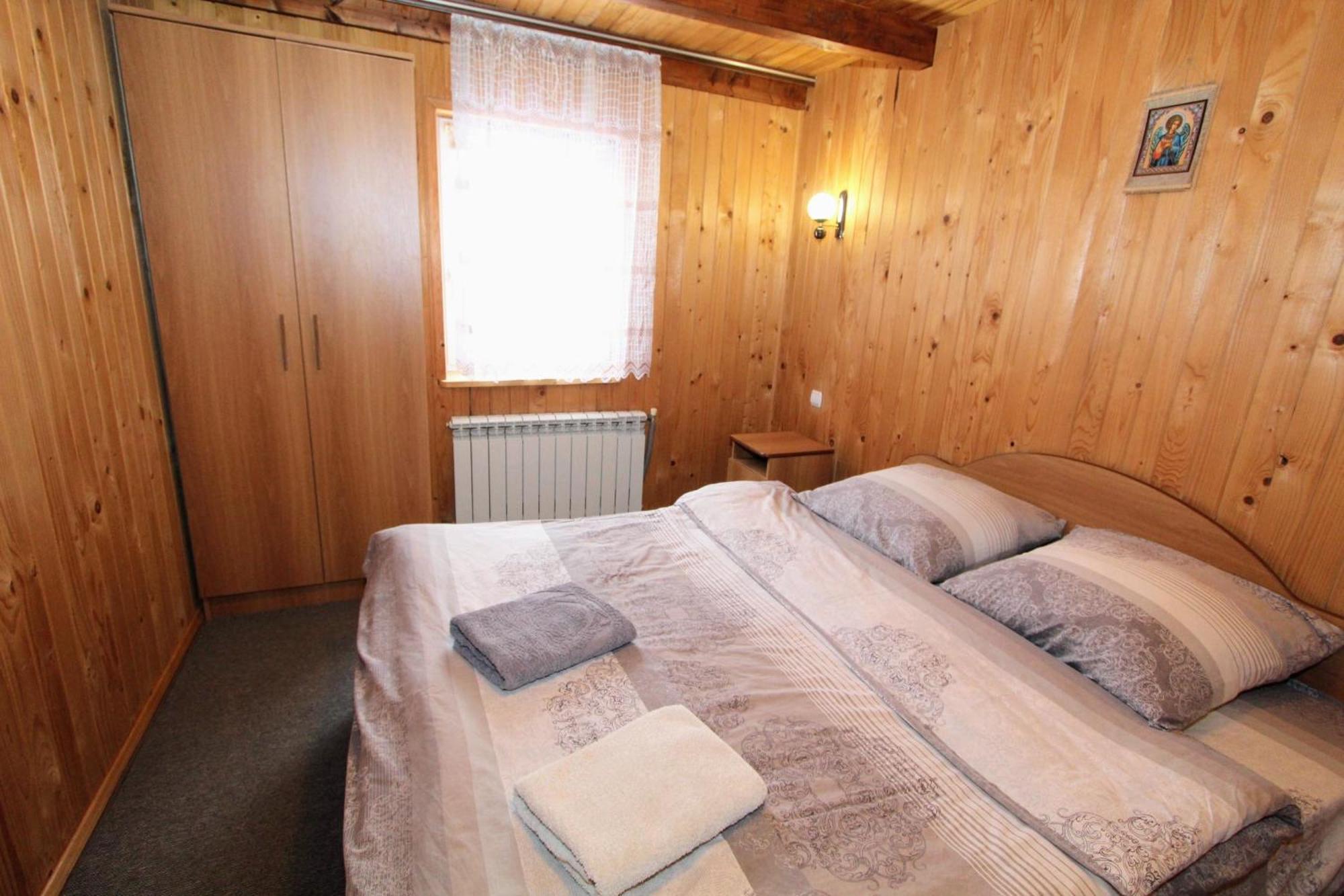 Appartamento Hrystyna Yablunytsya Esterno foto