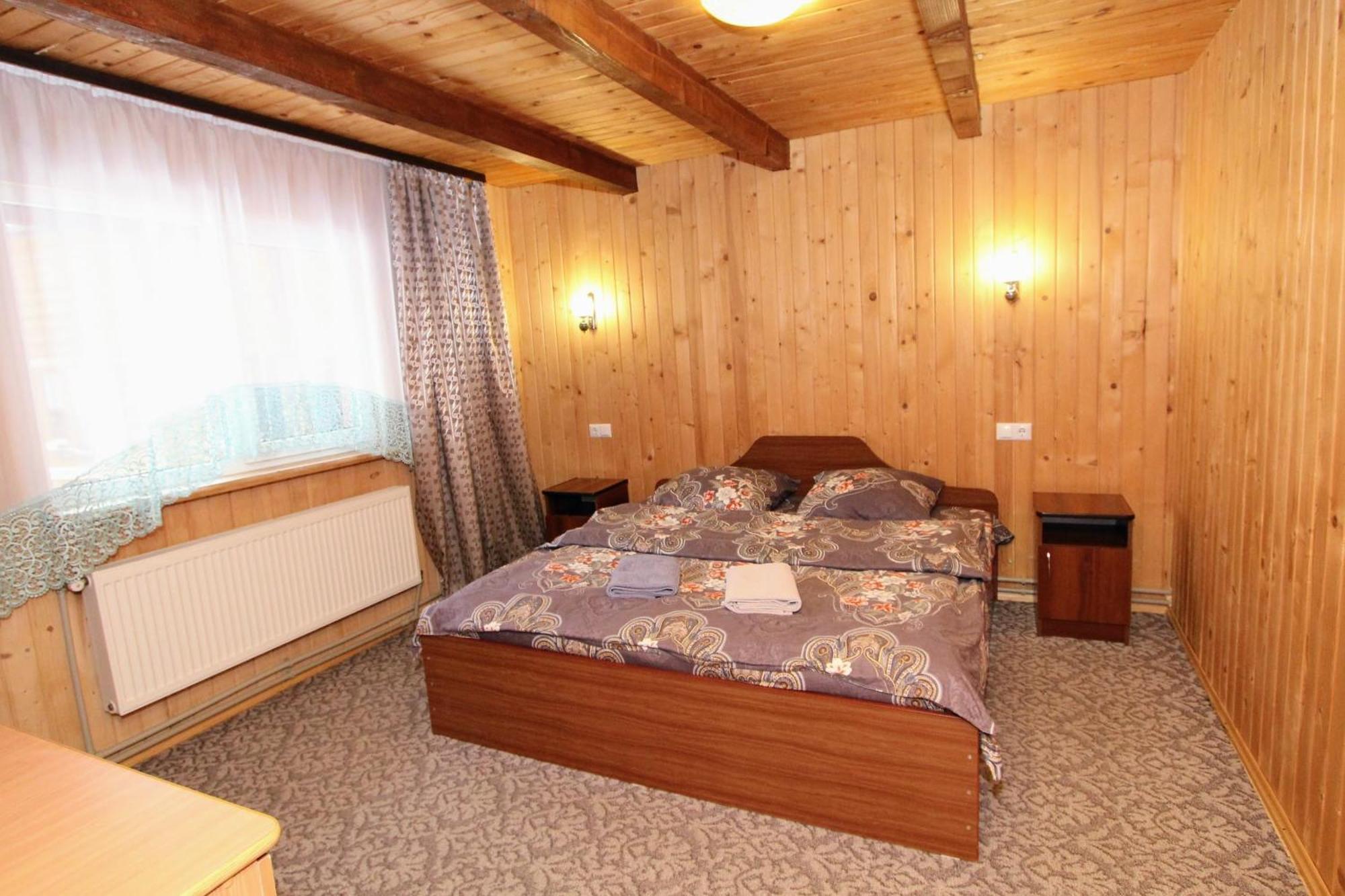 Appartamento Hrystyna Yablunytsya Esterno foto